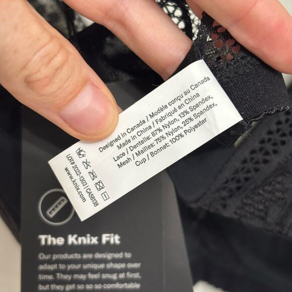 NWT Knix Deep V Lace Bralette in Black - Size L - Picture 9 of 9